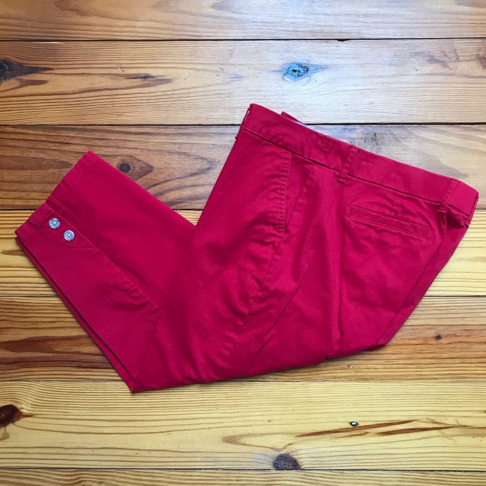 Croft & Barrow Effortless Stretch Red Capris, EUC, 10